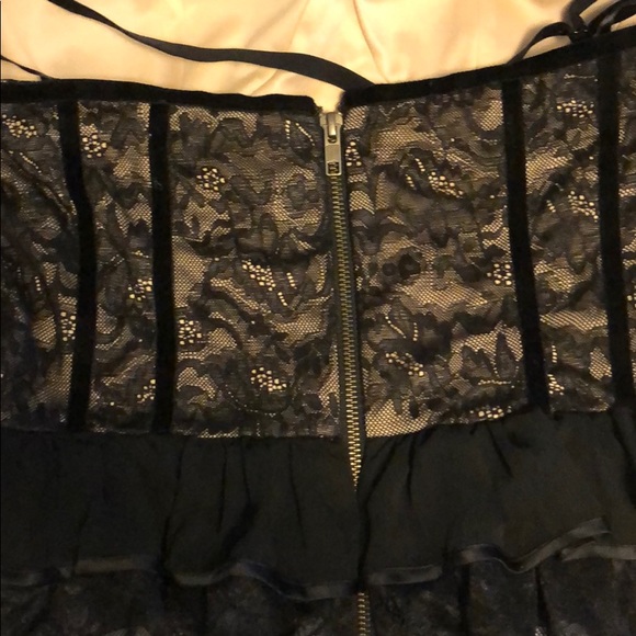 Guess Ruffle Tank - Picture 7 of 12